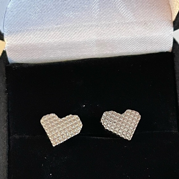 Marc Jacobs Jewelry - Marc Jacobs heart earrings